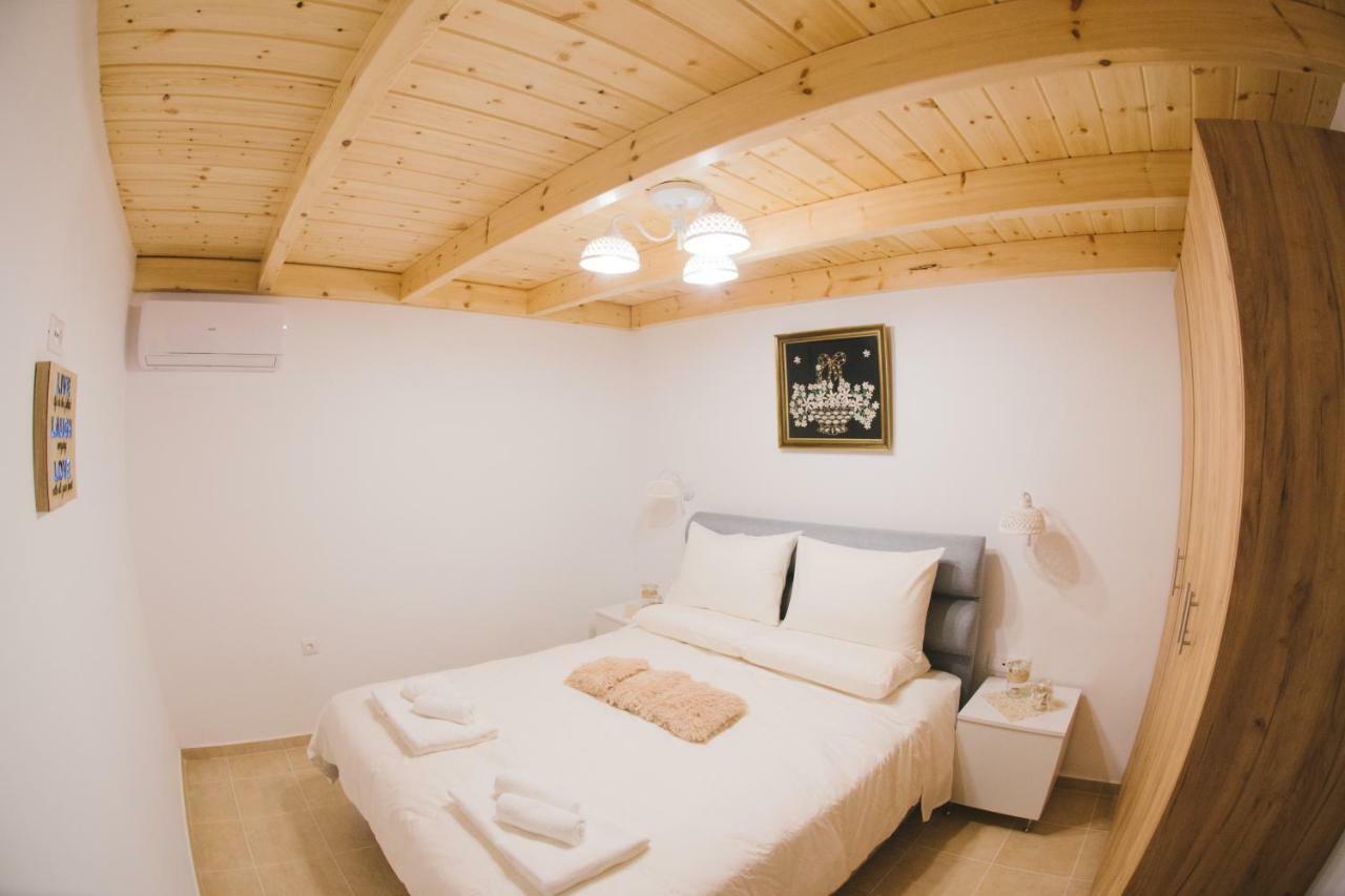 La Casa De Tsampika * Koskinou (Rhodes)